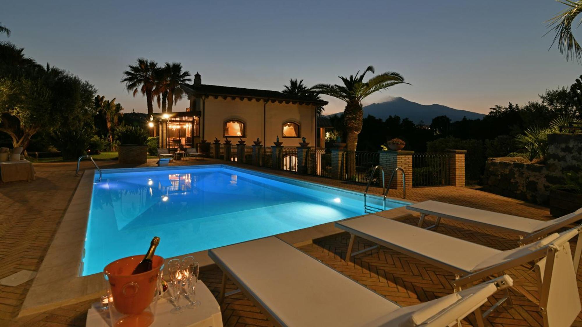 Villa Biddizza Acireale Eksteriør billede