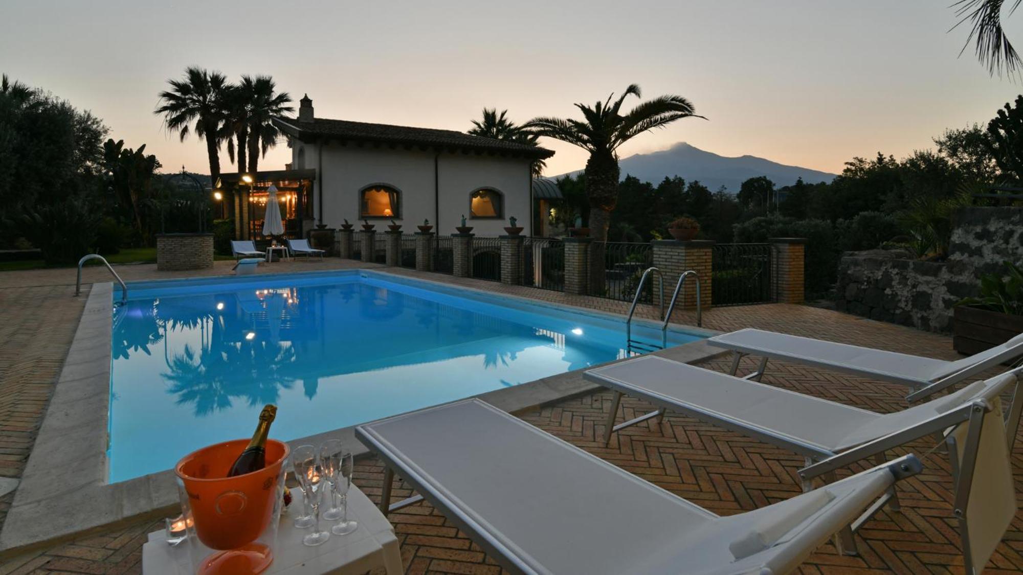 Villa Biddizza Acireale Eksteriør billede